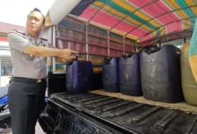 barang bukti bbm yang diamankan polres barsel denarkalteng pos YEoNE