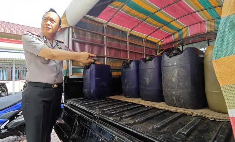 barang bukti bbm yang diamankan polres barsel denarkalteng pos YEoNE